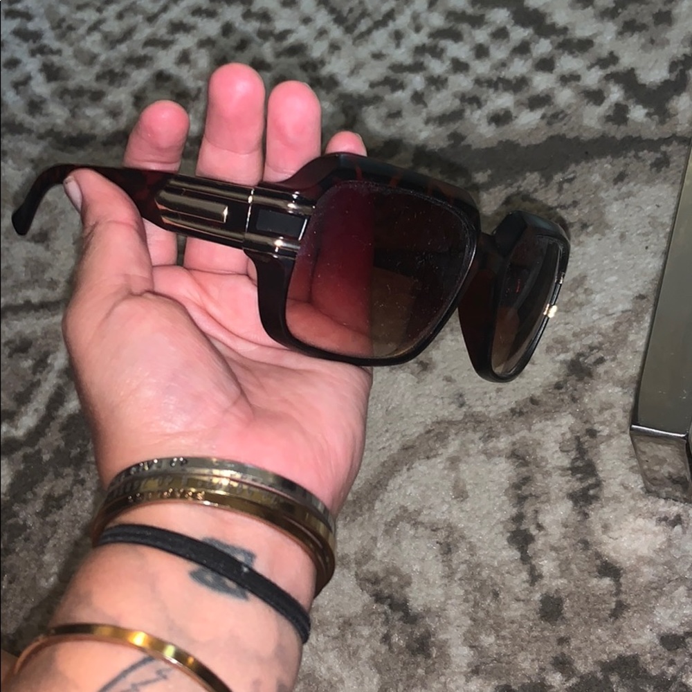 7 SUNGLASSES 😎 - Picture 2 of 8